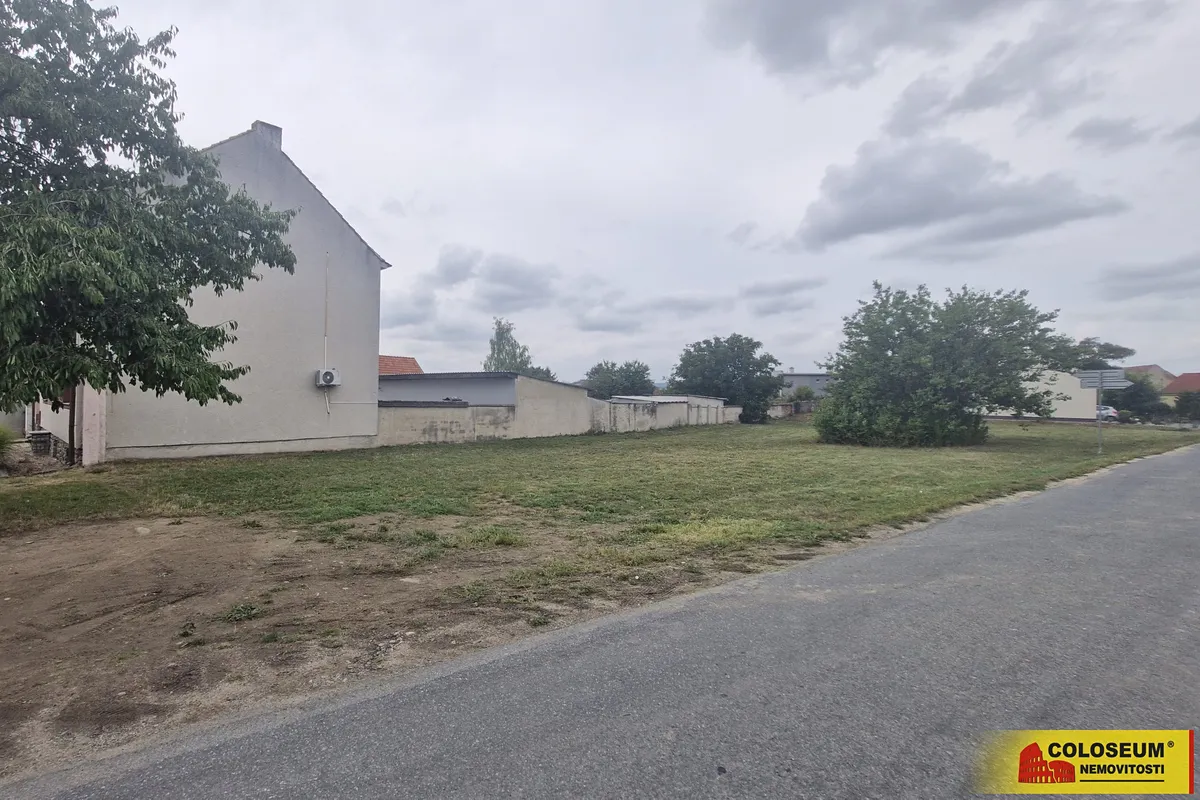 Prodej stavebního pozemku 645 m²